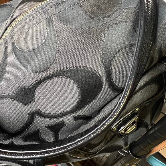 COACH Poppy Signature lurex Pocket Hobo Bag Black Gray Patent Leather 2 way - Picture 12 of 15